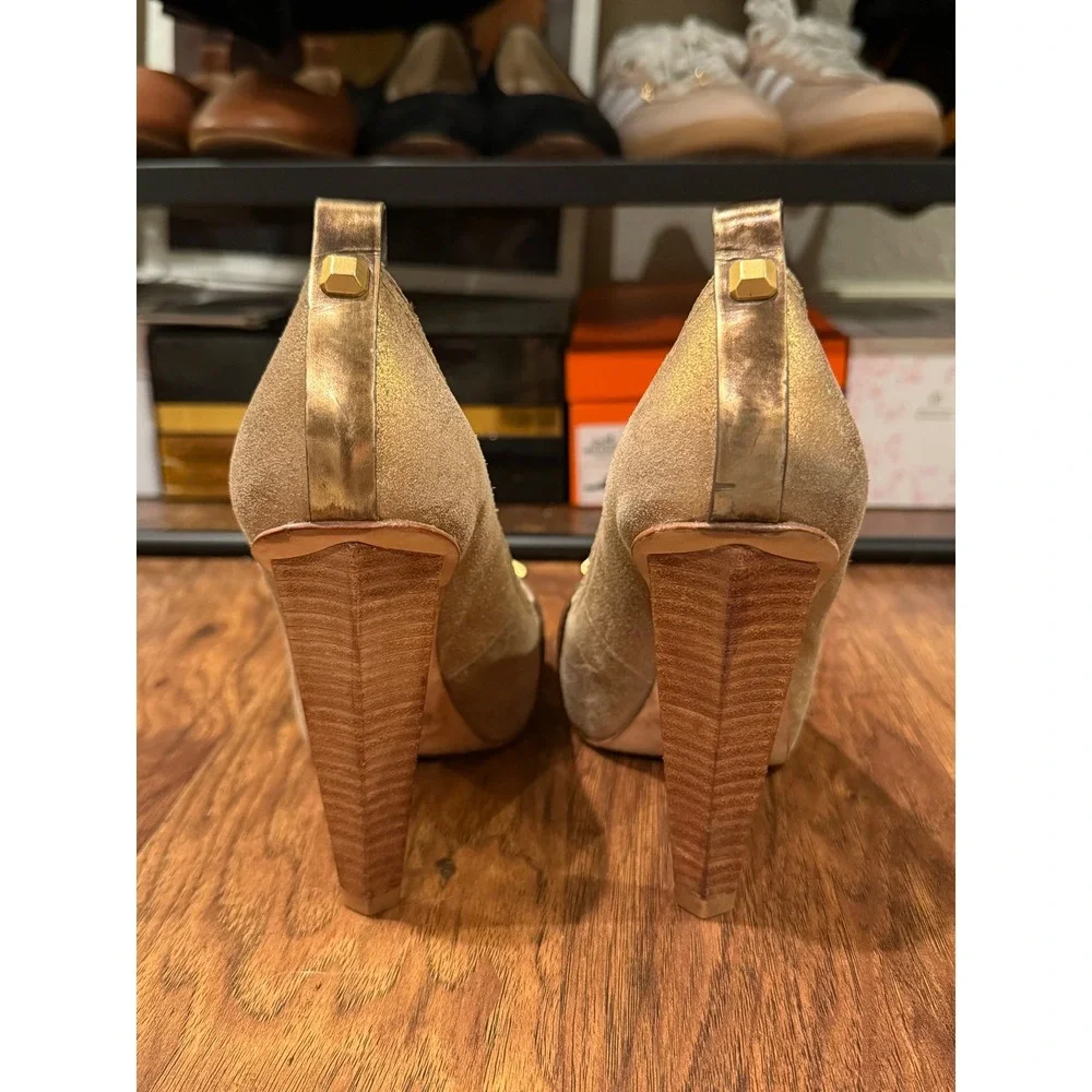 BCBGMAXAZRIA Metallic Gold Suede Peep Toe Buckle Pumps Wooden Heel 6.5